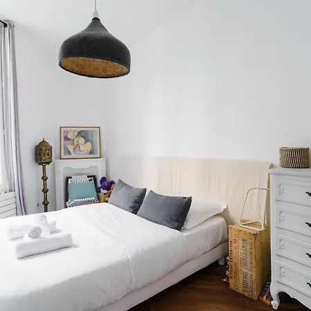 Stunning 2bd Duplex In The Heart Of Montmartre *