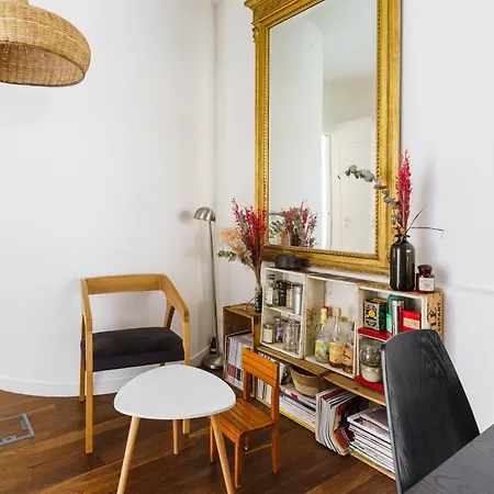 Stunning 2bd Duplex In The Heart Of Montmartre 아파트 *