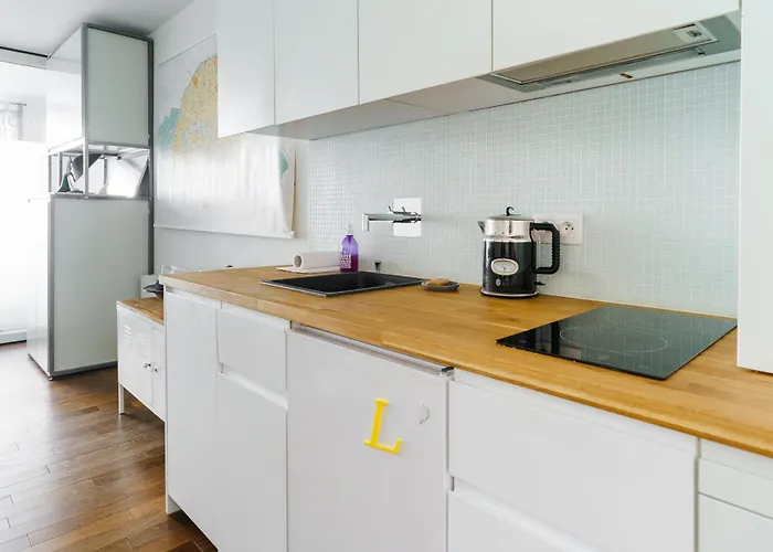 Stunning 2bd Duplex In The Heart Of Montmartre Lägenhet *