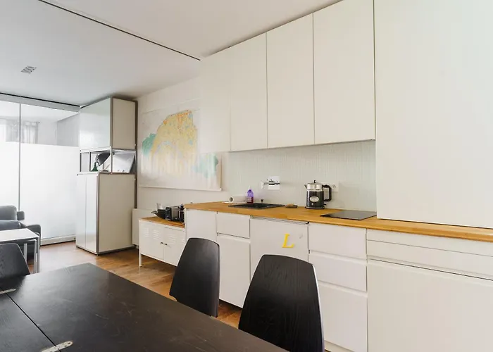 Lägenhet Stunning 2bd Duplex In The Heart Of Montmartre *