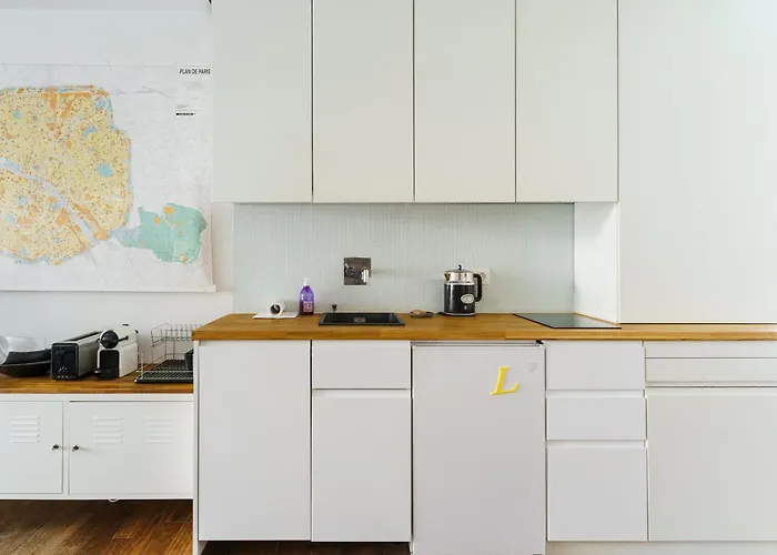 Stunning 2bd Duplex In The Heart Of Montmartre * Paris