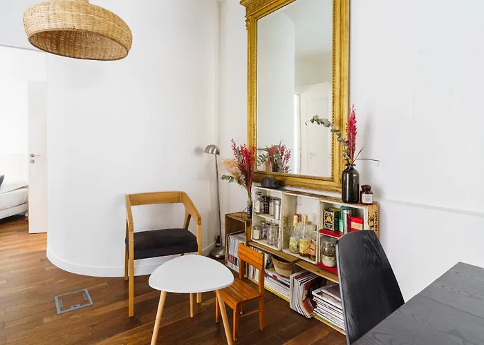 Stunning 2bd Duplex In The Heart Of Montmartre Lägenhet *